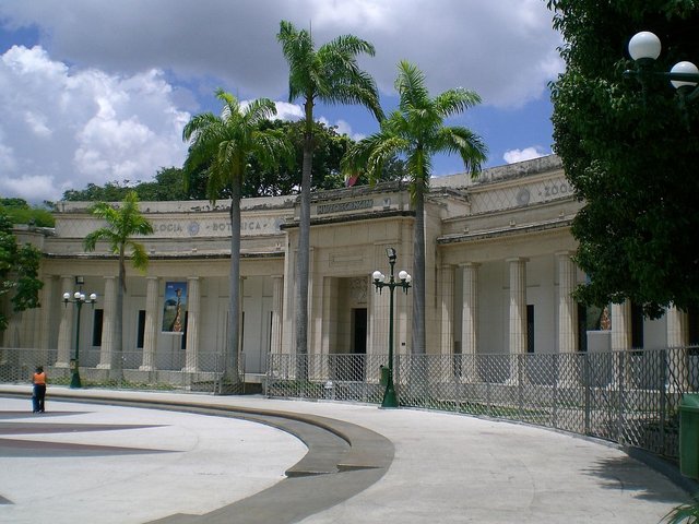 1200px-Science_Museum_of_Caracas.jpg