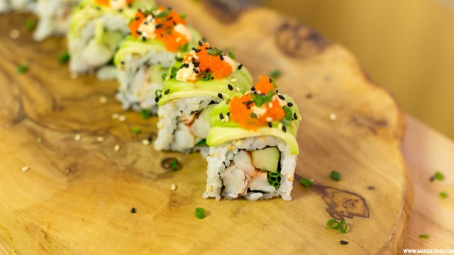 lobster-sushi-roll.jpg