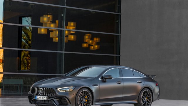 2019-mercedes-amg-gt4-001-1.jpg
