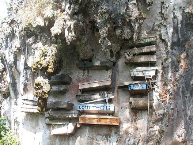 hanging-coffins-sagada-2.jpg