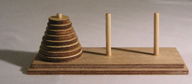 Tower_of_Hanoi.jpg