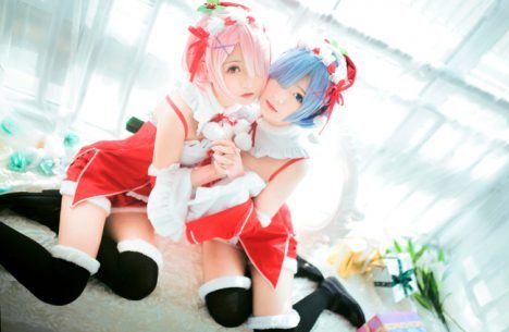 OffSeason-Rem-Ram-Christmas-Cosplay-6-468x305.jpg