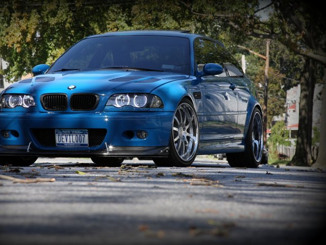 bmw_m3_e46_blue_front_view_105234_1600x1200.jpg