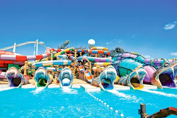 yas-waterworld-liwa-loop (1).jpg
