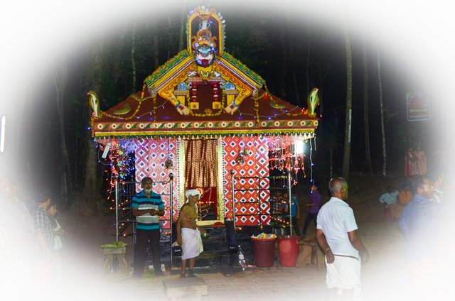 Theyyam 3-1-7.jpg