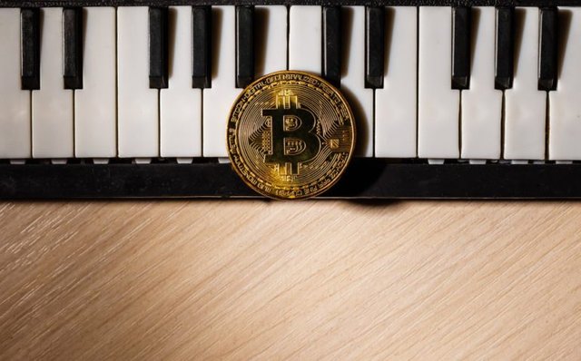 Bitcoin-piano-768x478.jpg