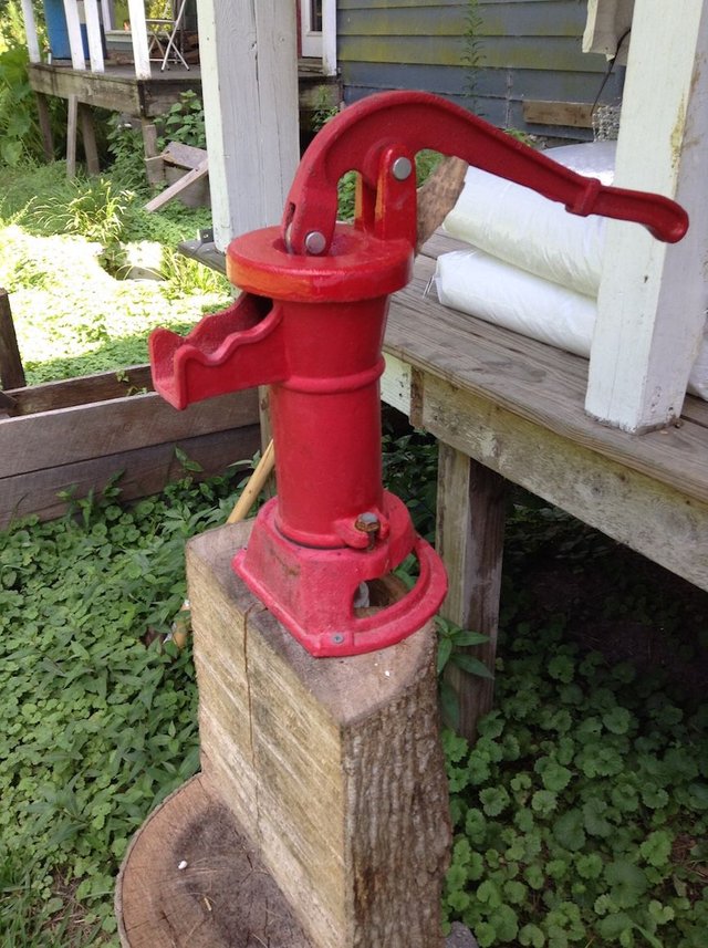 hand pump well.jpg