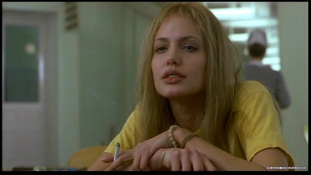 Girl-Interrupted-The-movie-girl-interrupted-11807909-1272-716.jpg