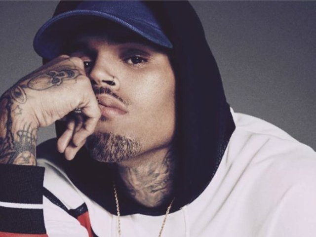 Chris-Brown-827x620.jpg