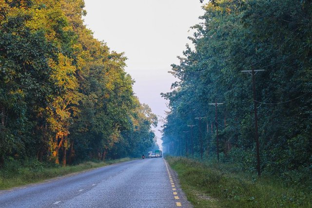 Highway blues. _motorway_ Being on this highway during sunset is blessing. . . - mahendra.jpg