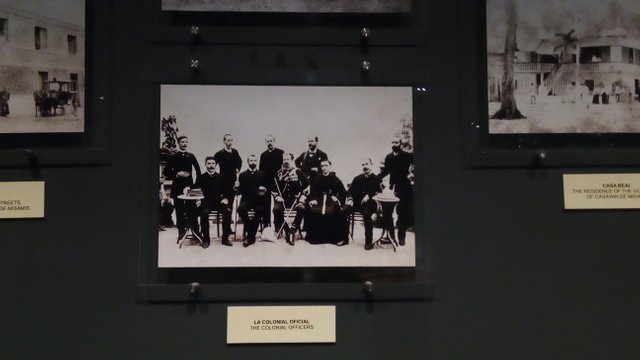 071.jpg