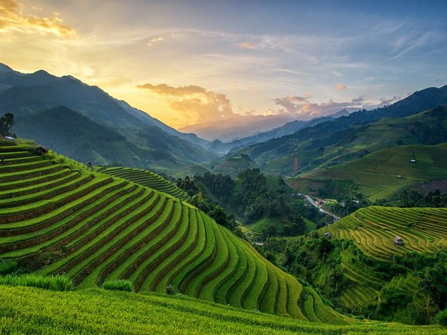 mu-cang-chai-vietnam-cr-getty.jpg