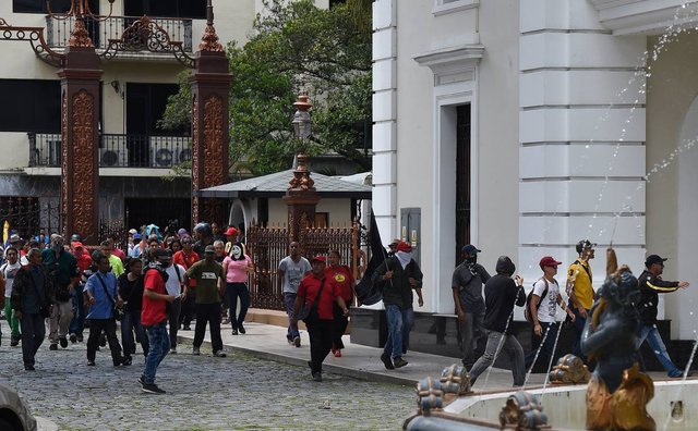 Asamblea 1.jpg