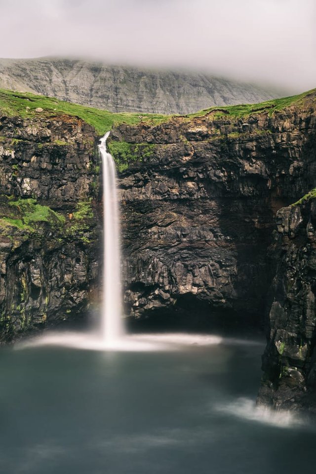 Gasadalur-Faroe-Islands-3.jpg