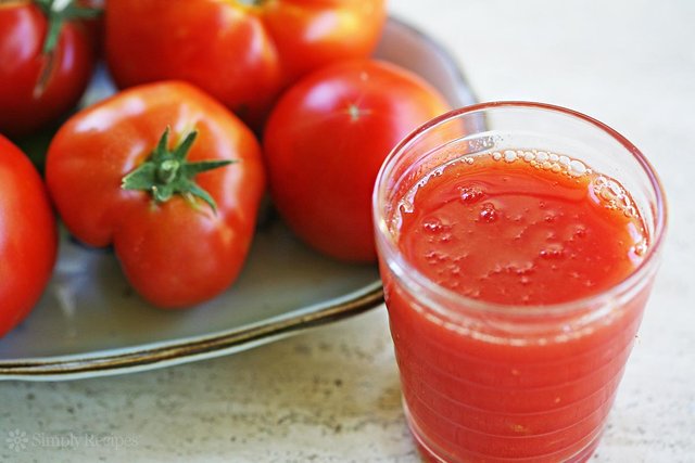 homemade-tomato-juice-horiz-a-1200.jpg