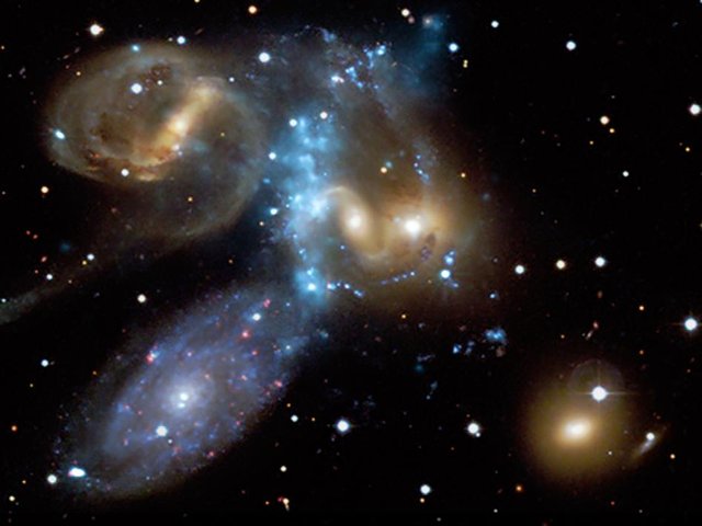 Stephan's_Quintet_X-ray_+_Optical.jpg