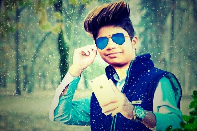 PicsArt_12-18-07.32.30.jpg