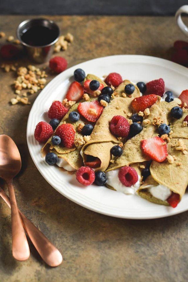 Vanilla Oat Flour Protein Crepes + Berries (3).jpg