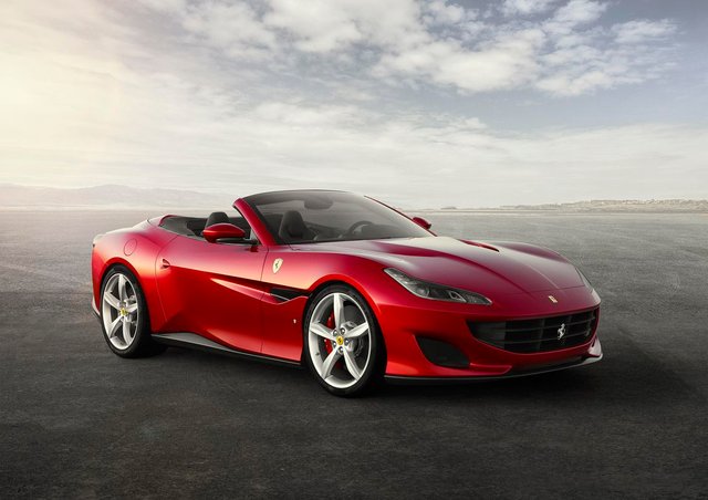 2018-ferrari-portofino-2.jpg