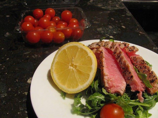 ahi-tuna-quickweightlosstips.jpg