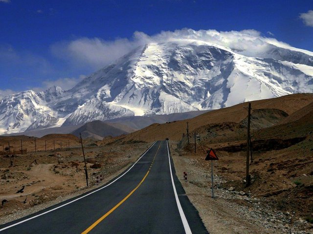 Karakoram-highway.jpg