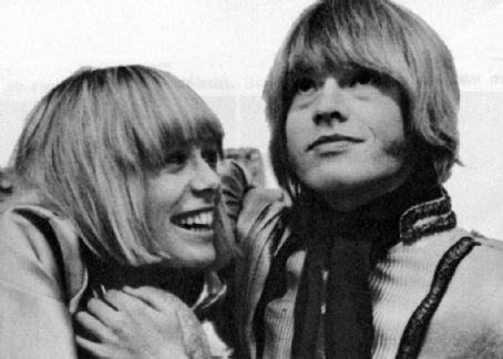 anita-pallenberg-brian-jones-35516.jpg