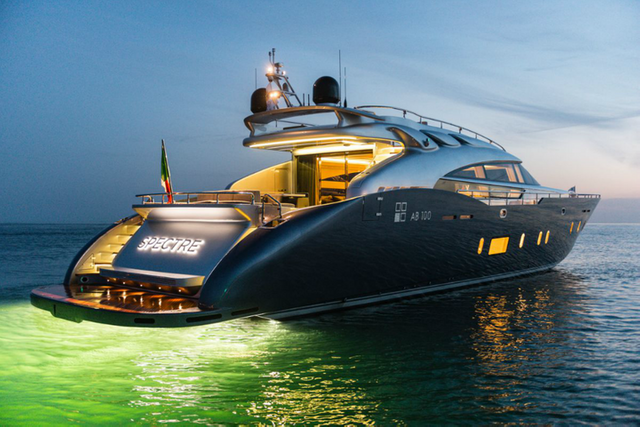 ab-yachts-ab100-ext4-2-720x480-c.png