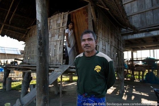 Hut-in-the-village-of-Kokilamukh-where-he-lives-with-wife-and-3-children.jpg