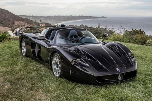 Maserati-MC12-750x500.jpg