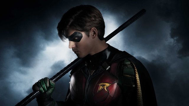 TITANS_ROBIN-First-Look-Final-1014x570.jpg