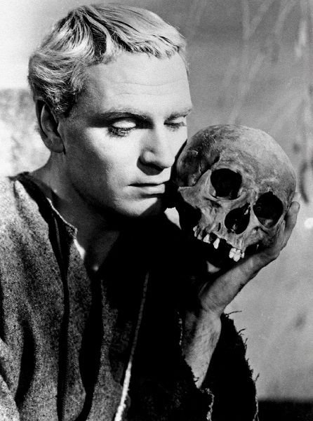 ORIGINAL-hamlet_koy_bi_ponasyal_gavrite_i_bicha_na_vremeto_nepravdata_na_silniya_na_gordiya_prezrenieto-1.jpg