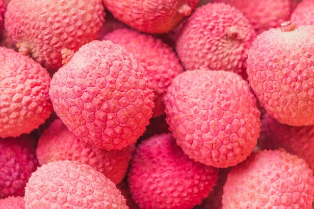 lychee-fruits-pink-food-46518.jpeg