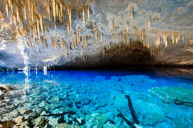 blue-lake-cave.jpg