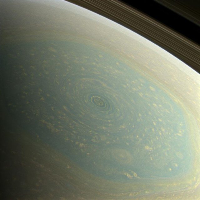 saturno cassini 2 .jpg