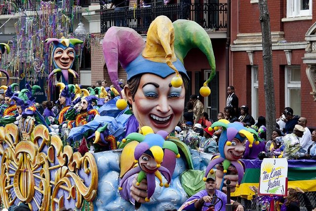 mardi-gras-1176483_1280.jpg