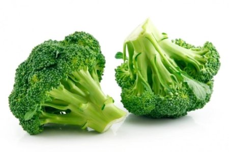 two-heads-of-broccoli-450x300.jpg