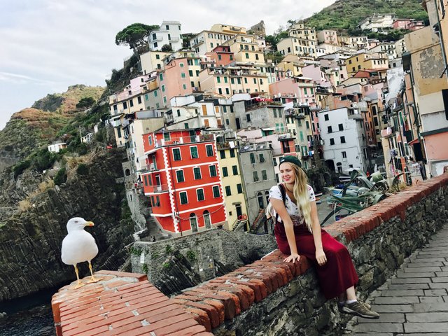 THE BEST VIEW COMES AFTER THE HARDEST CLIMB - Experience the true CINQUE TERRE   (Deutsch & English)