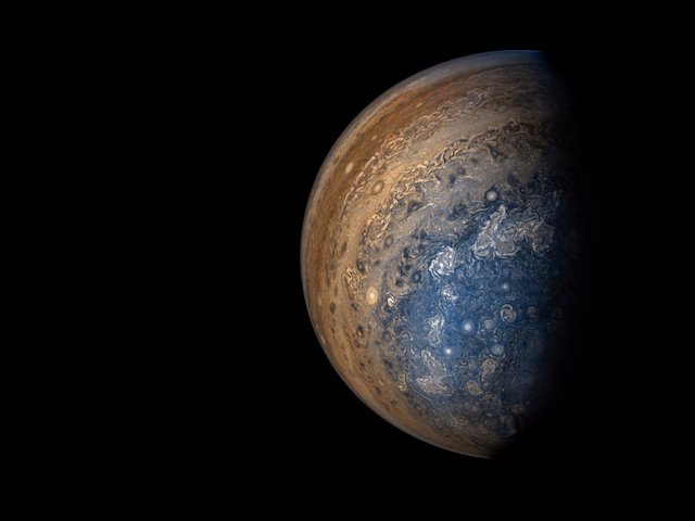 the-spacecraft-will-continue-to-document-jupiter-for-as-long-as-nasa-can-keep-it-going-but-not-forever.jpg