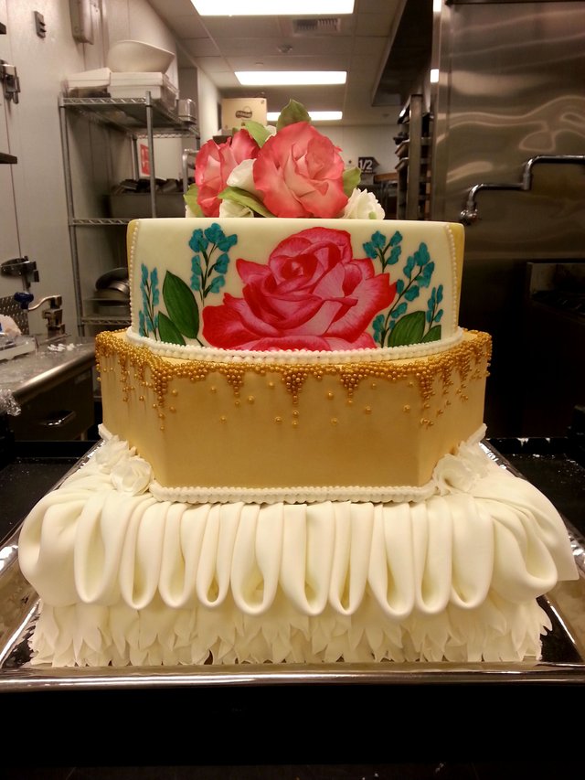 wedding cake roses.jpg