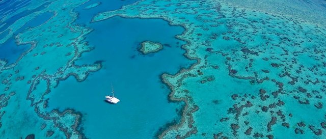 heart-reef-and-boat-landscape.jpg