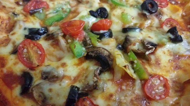pizza resize.jpg