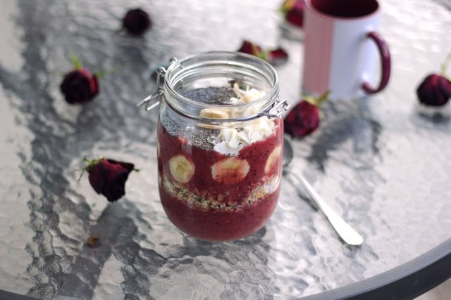 insta smoothie bowl in a jar.JPG