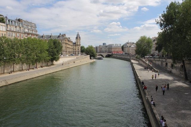 mug_obj_139393633983170587 (1).jpeg