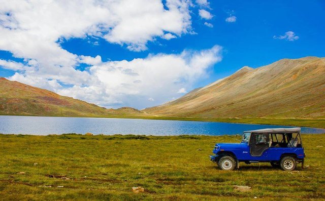 Deosai Jeep.jpg