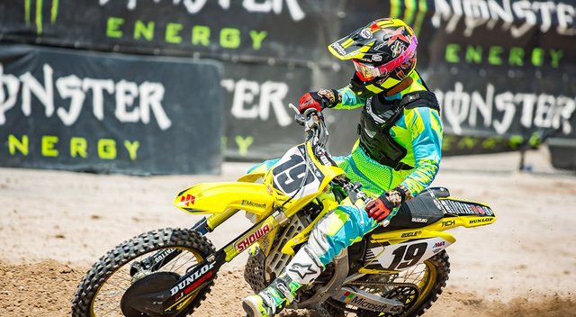 Justin Bogle 19RS.jpg