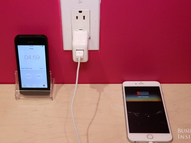 it-charges-just-as-fast-as-the-iphone-8-and-the-iphone-x-out-of-the-box.jpg