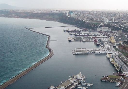 01.Oran port breakwater.jpg