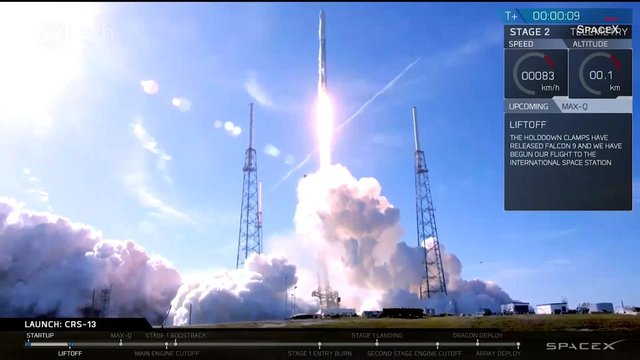 SpaceX launches secretive Zuma spacecraft - Jan. 7, 2018.mp4_000012683.jpg