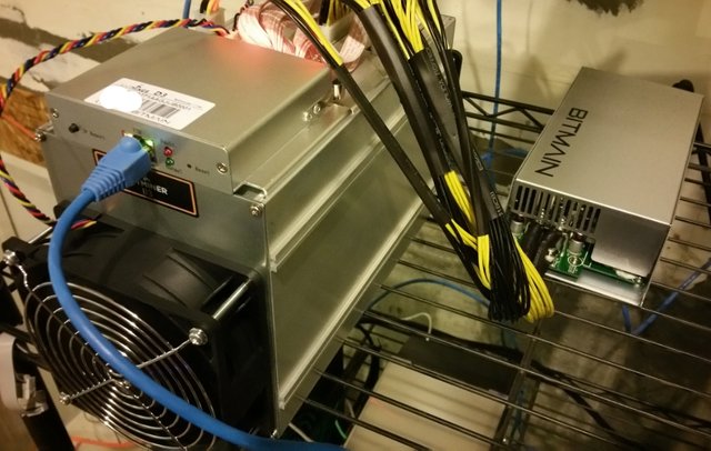 Antminer-D3-1st.jpg