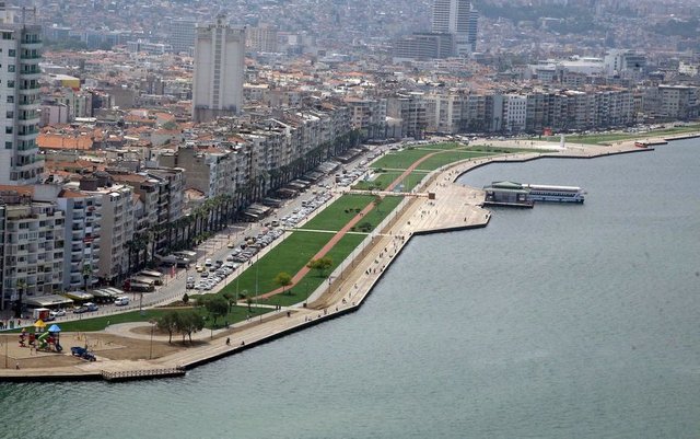 Izmir-Kordon (1).jpg